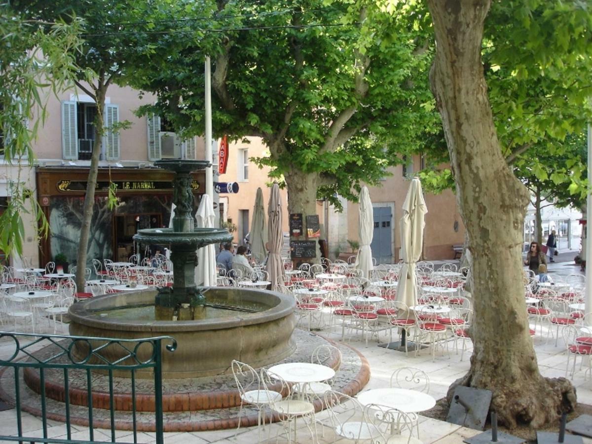 Au Coeur De La Ville Bandol Exteriör bild