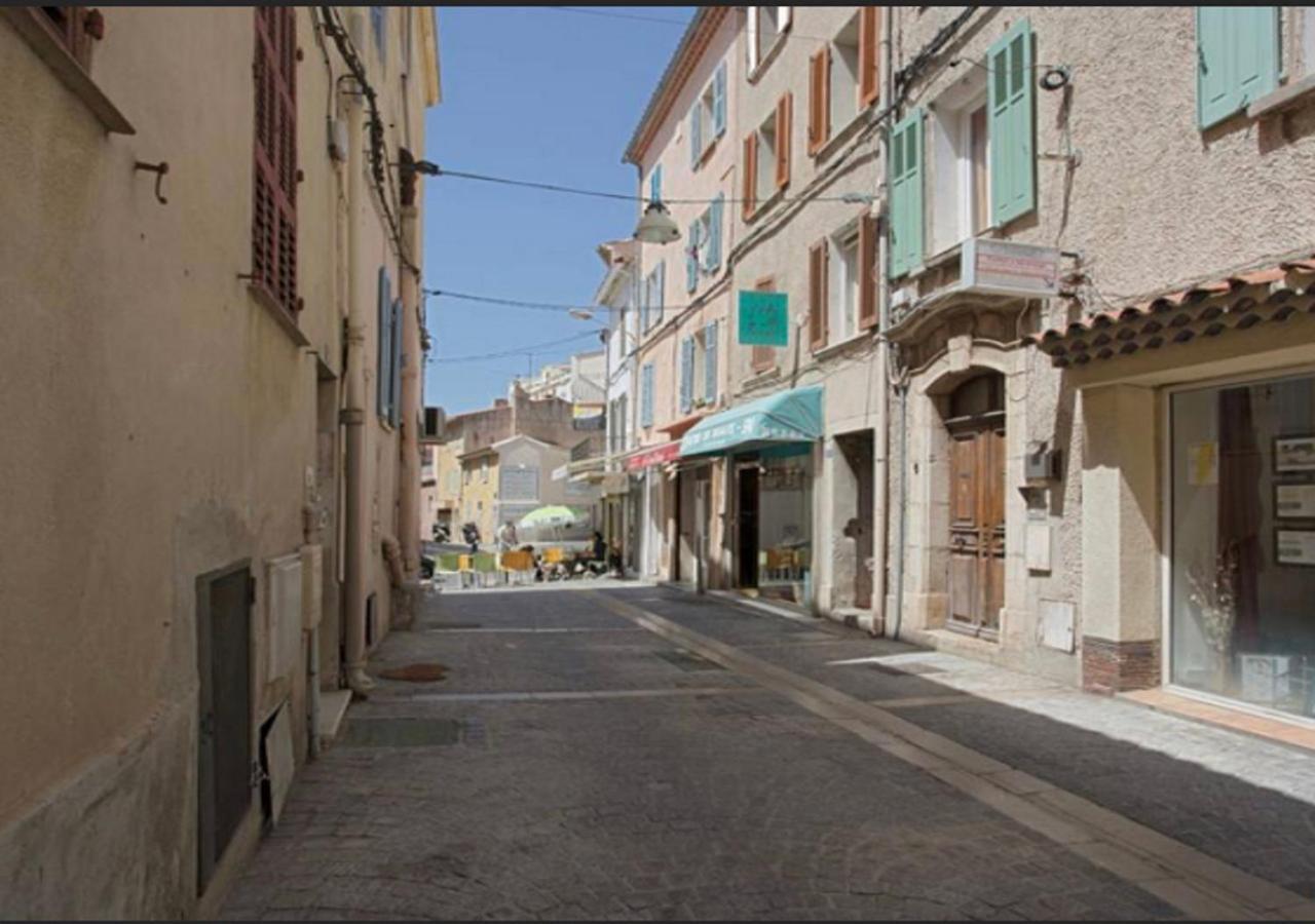 Au Coeur De La Ville Bandol Exteriör bild